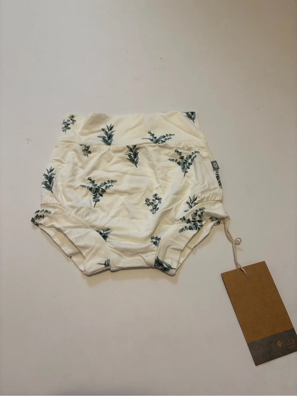 Kyte Baby Eucalyptus Bummies NWT 12-18Months